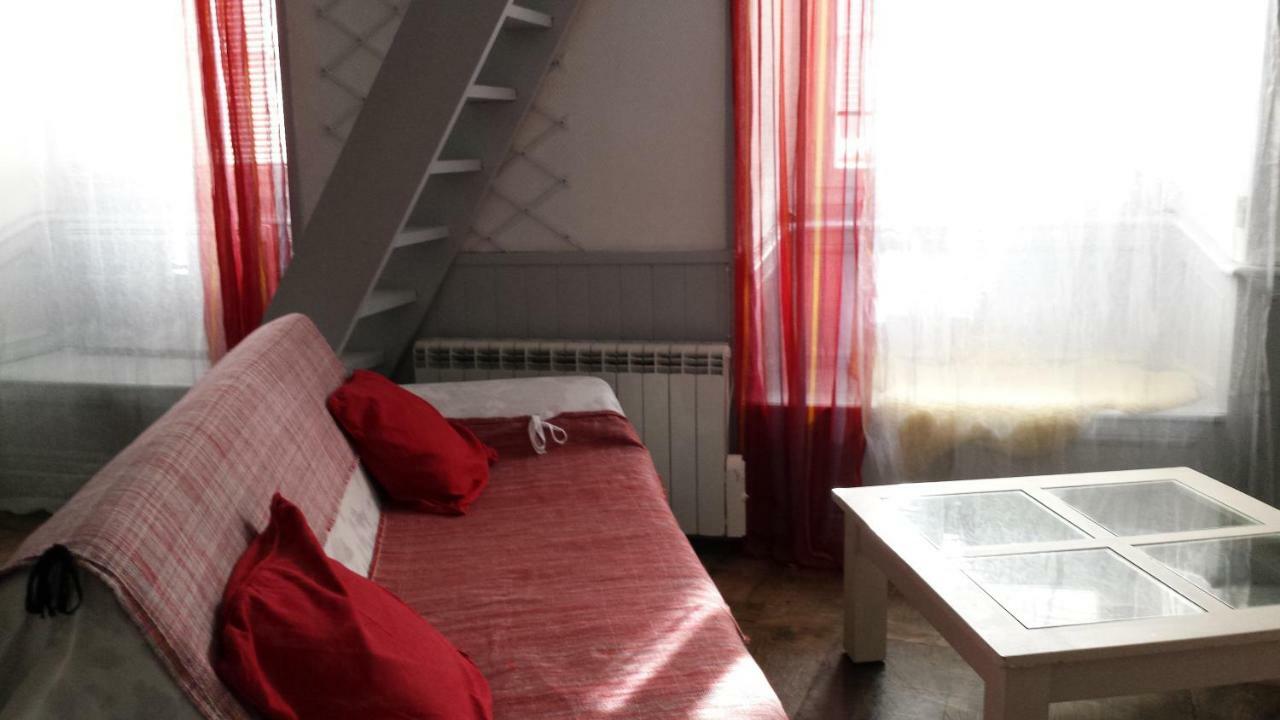 Coquet Studio En Mezzanine Nuit Pour 2 Personnes Saint-Girons  Εξωτερικό φωτογραφία