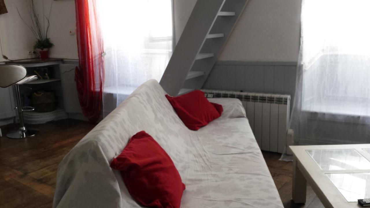 Coquet Studio En Mezzanine Nuit Pour 2 Personnes Saint-Girons  Εξωτερικό φωτογραφία